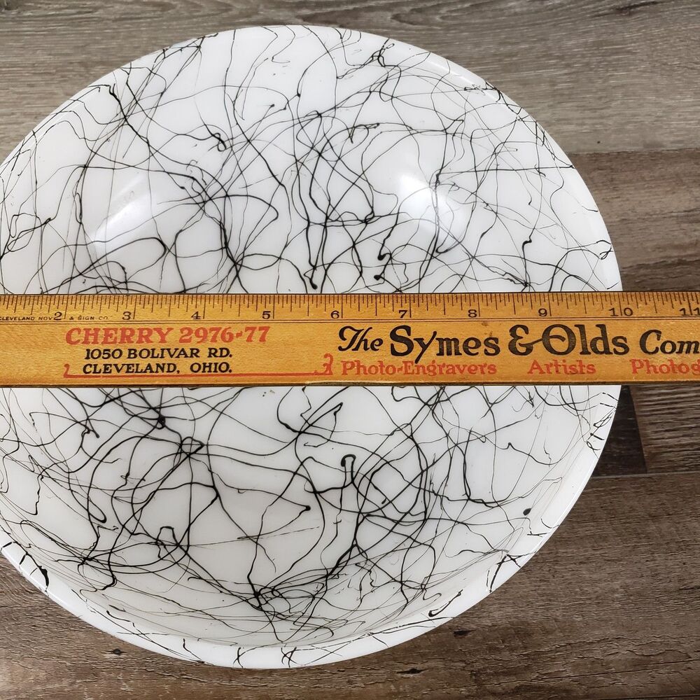 Black Spaghetti String Drizzle Serving Bowl White Glass Atomic MCM Vintage - Picture 3 of 16